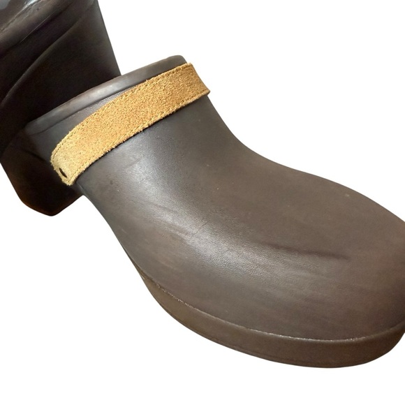 CROCS | Women's Sarah Dark Brown Mules Clogs with Tan Strap | Sz 10 - Picture 3 of 10